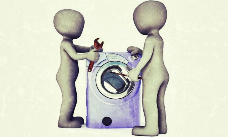 À épingler : Machine à laver qui fuit : que faire ?