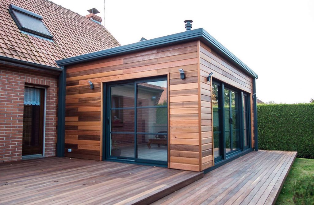 Prix d'une extension de maison en bois : combien ça coûte