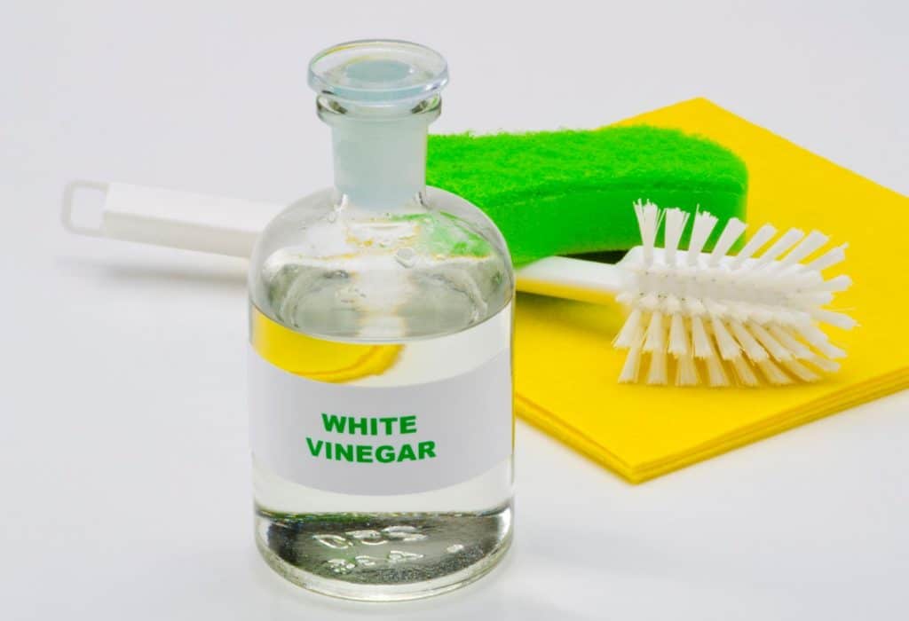 Glue sur les doigts comment enlever la colle efficacement