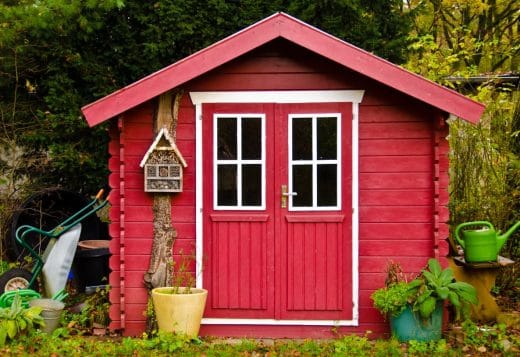 À épingler : Peut-on construire un abri de jardin sans autorisation ?