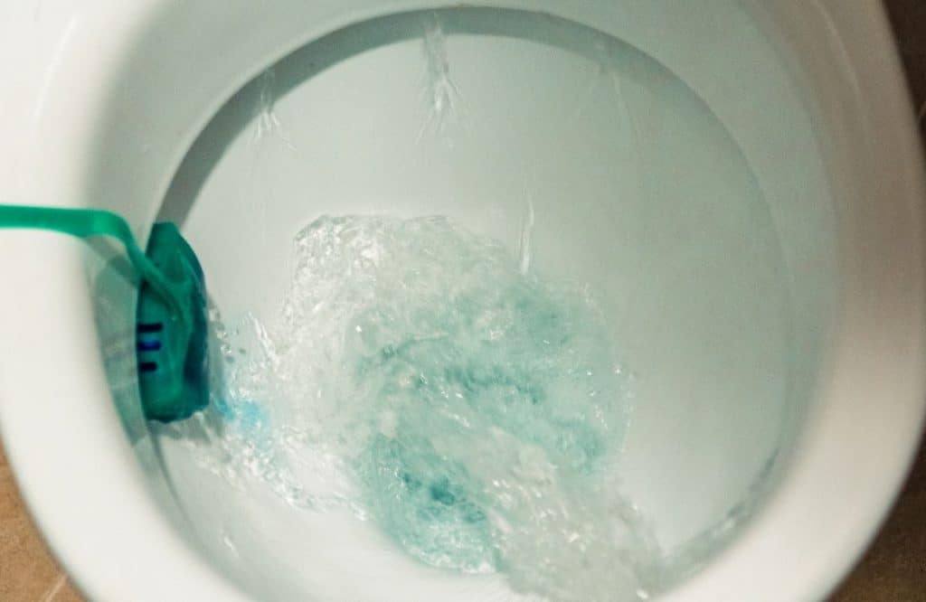 Chasse D'eau Qui Se Declenche Seule Chasse d'eau qui fuit : qui doit prendre en charge les réparations
