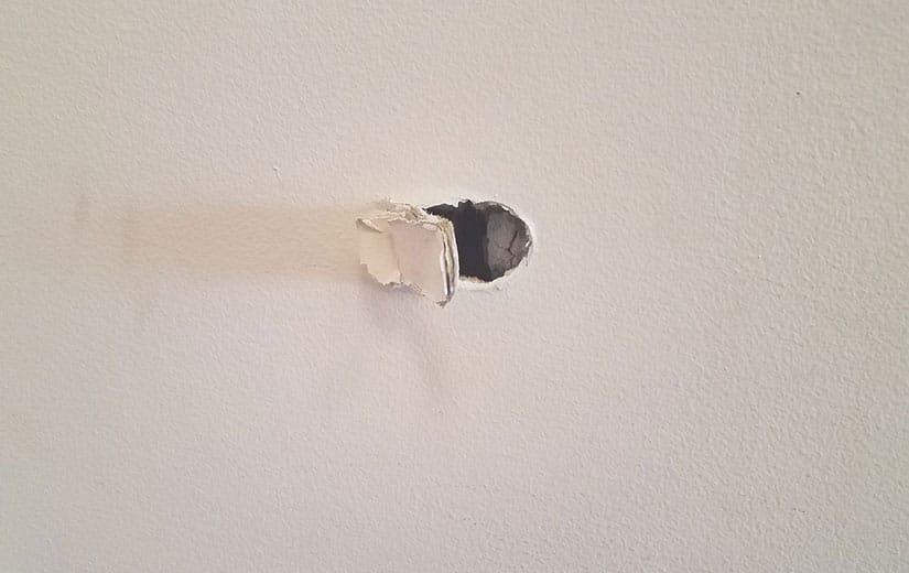 Comment reboucher trou dans un mur ?