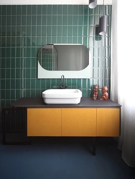 Salle De Bain Vert Canard, Bleu Et Jaune 