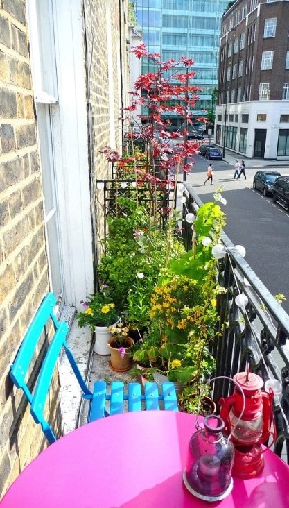 Balcon Fleuri Et Coloré 