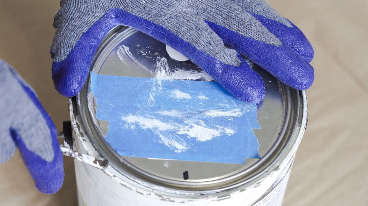 Comment conserver des pots de peinture entamés ?