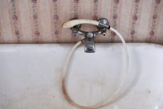 À épingler : 5 astuces pour retirer les taches de rouille dans la baignoire