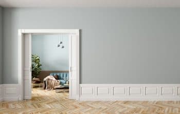 Mur Gris Et Porte Blanche