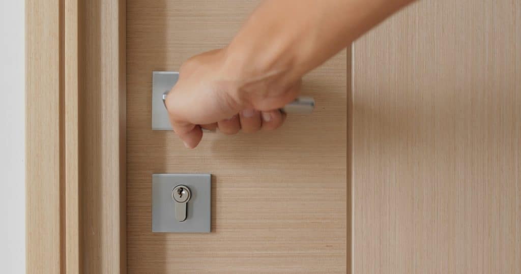 Les Différentes étapes Pour Changer Une Porte D’intérieur Sans Changer De Cadre