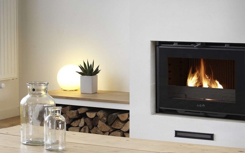 Comment moderniser une cheminée avec insert