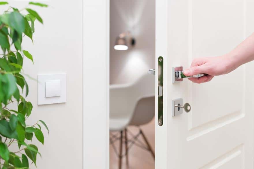 Isolation phonique porte : Comment insonoriser une porte ?