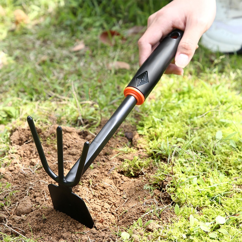 Serfouette de jardinage  comment bien la choisir 