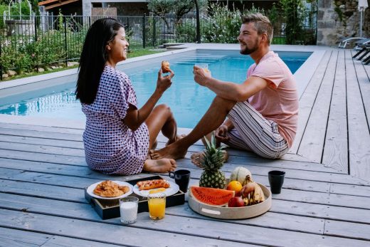 À épingler : Toutes les bonnes astuces pour nettoyer efficacement une terrasse en bois
