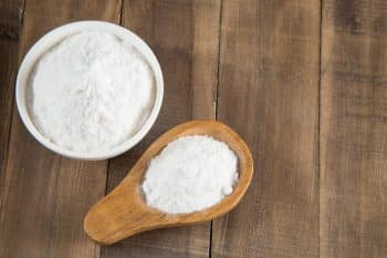 Bicarbonate de soude : pourquoi faut-il absolument utiliser cet ingrédient miracle pour l'entretien de votre jardin