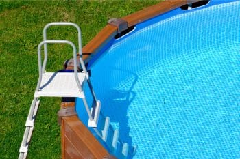 Les 3 idées pour habiller sa piscine tubulaire