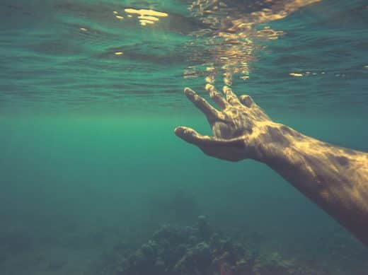 À épingler : Peut-on se baigner dans une piscine trouble ?