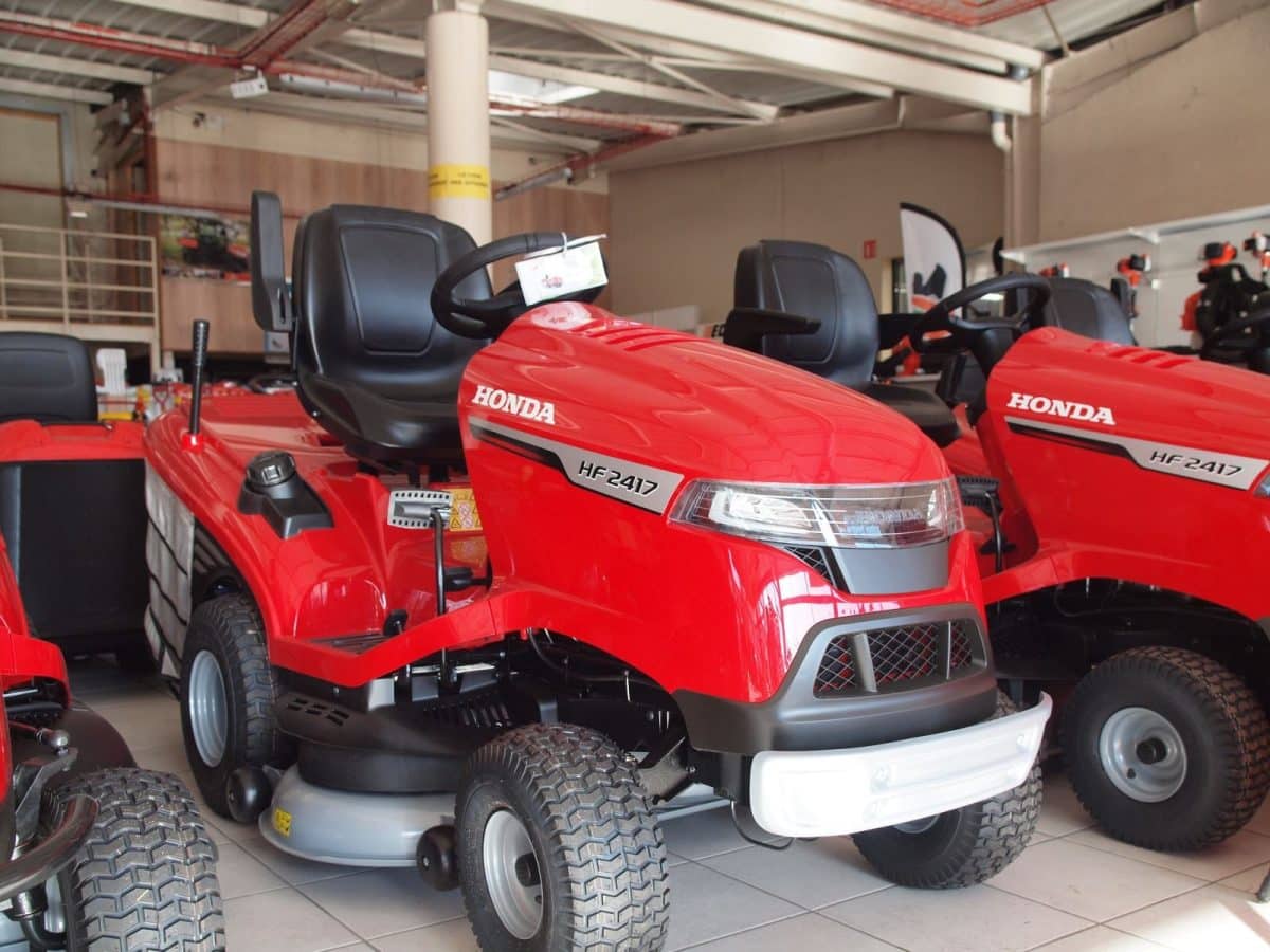 Avis sur la Honda HF 2417 la tondeuse autoportée qu