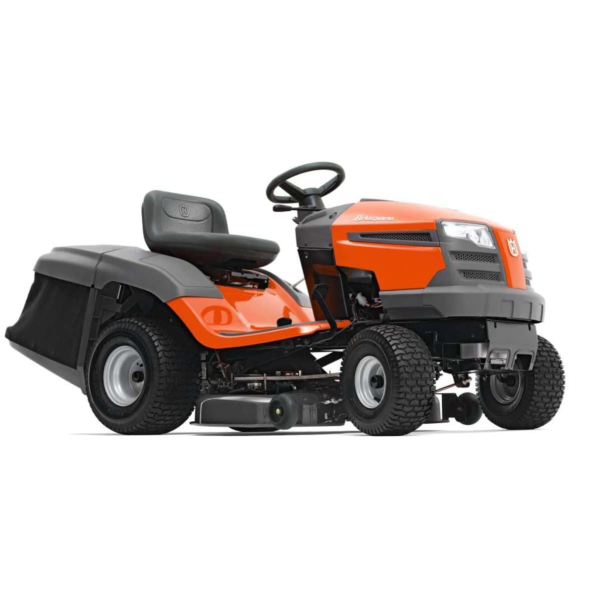 Husqvarna TC 138 test et avis complet de cette tondeuse autoportée.