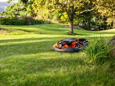 Notre avis et impressions sur le robot tondeuse Husqvarna Automower 105