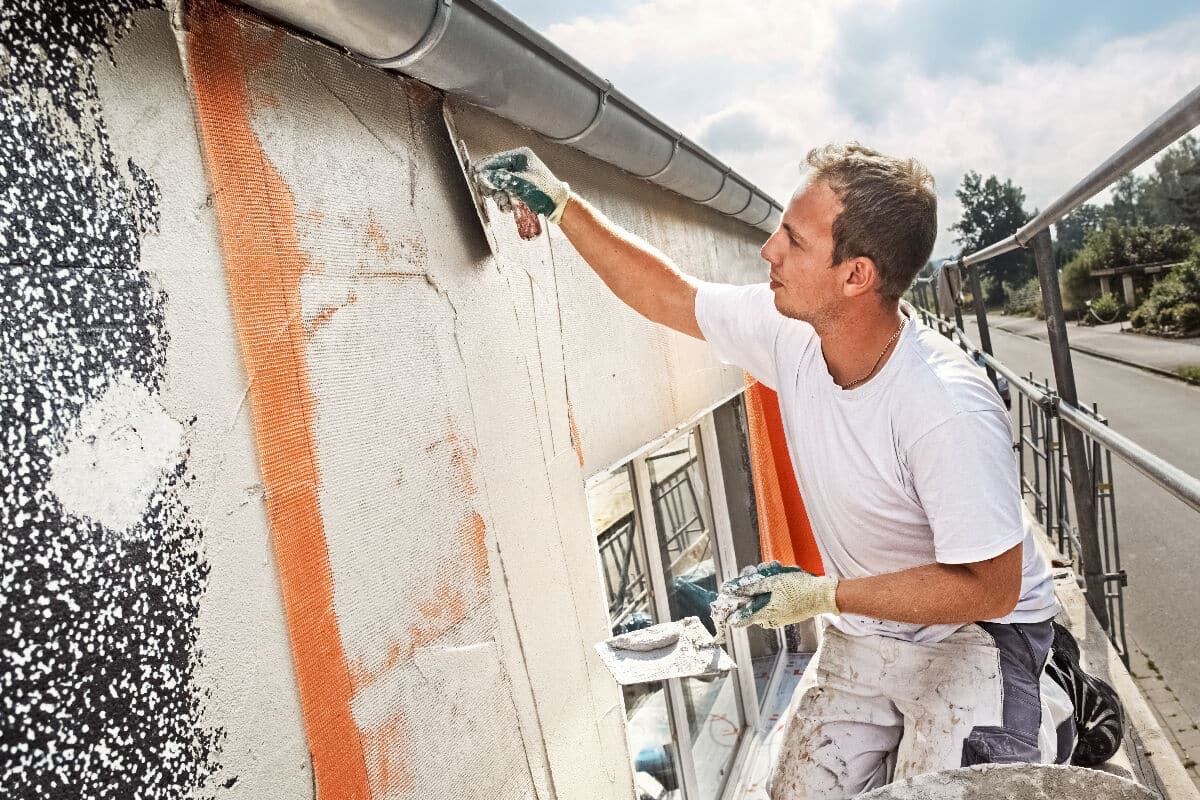 Quel enduit choisir pour l’isolation phonique de mur extérieur