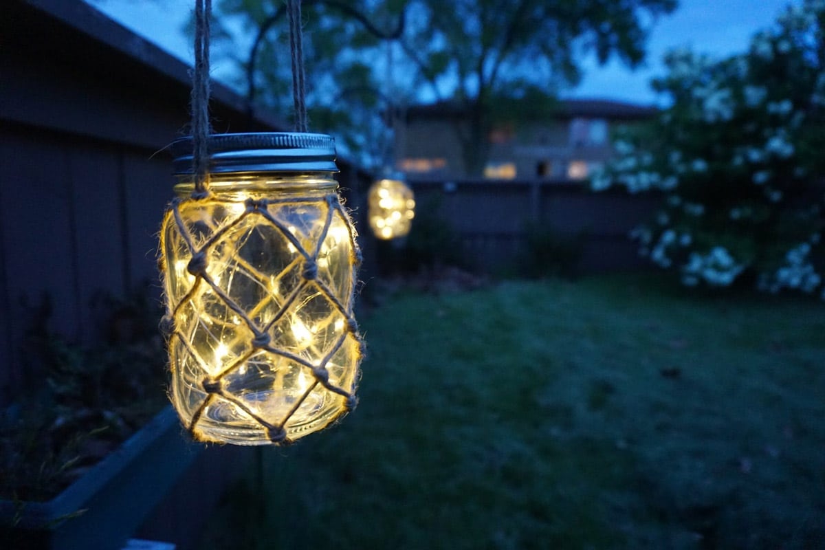 Recycler de vieux bocaux en verre en luminaire