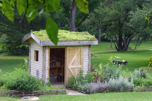 À épingler : Abri de jardin : un permis de construire est-il vraiment nécessaire ?