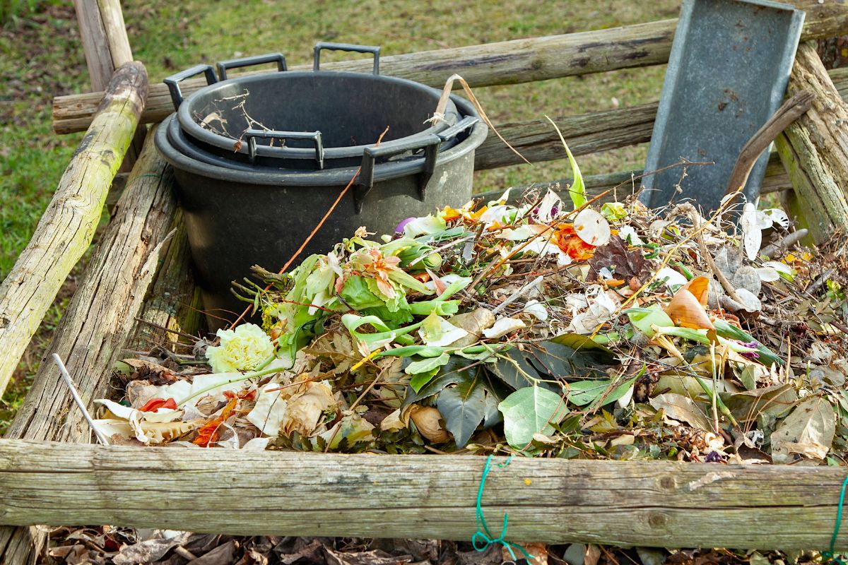 DIY : comment fabriquer facilement et rapidement un composteur pour son jardin