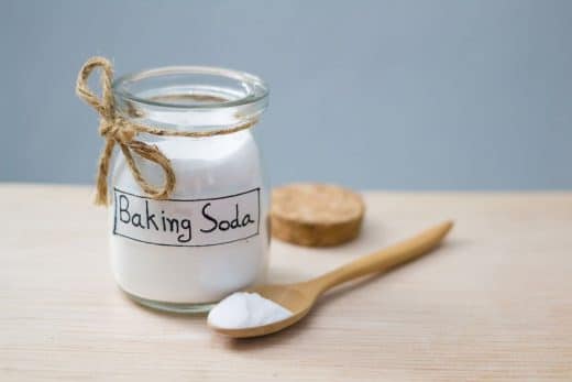 À épingler : Bicarbonate de soude pour se débarrasser des mauvaises herbes : Est-ce réellement efficace ?