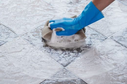 À épingler : Calcaire sur le carrelage : Comment redonner éclat et brillance sans trop d’effort ?