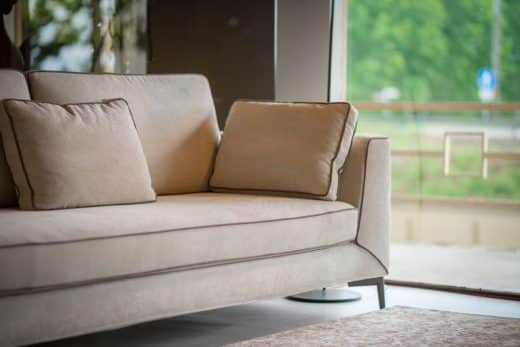 À épingler : Les 6 astuces les plus efficaces pour éviter que le canapé de votre salon s’affaisse trop vite
