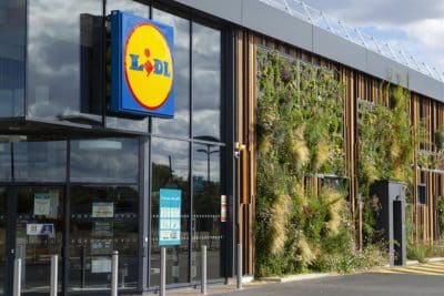 La solution révolutionnaire pour mieux dormir sans casser votre tirelire, c'est Lidl qui l’a. Vous ne devinerez jamais ce qui se cache derrière ce store plissé à petit prix. 