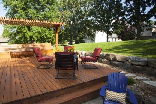 À épingler : Terrasse en bois : évitez ces 5 erreurs pour un résultat époustouflant !