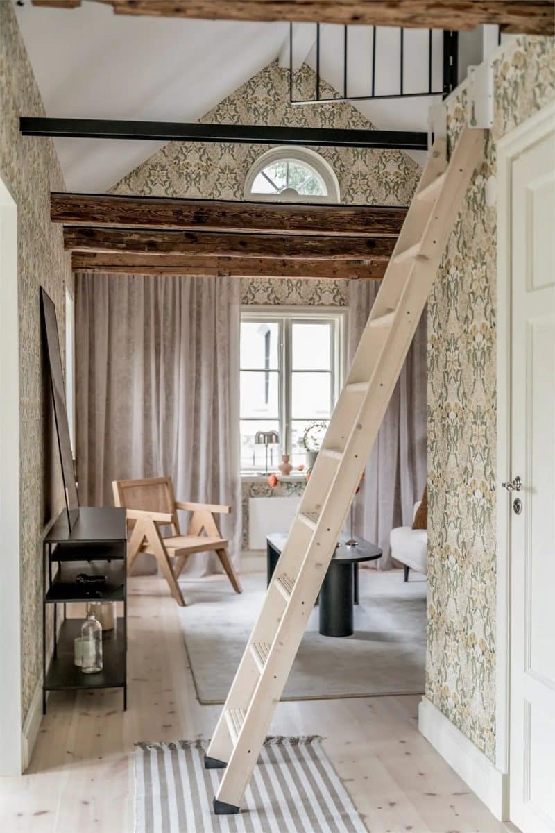 mezzanine dans une charmante maison scandinave de 35 m2  