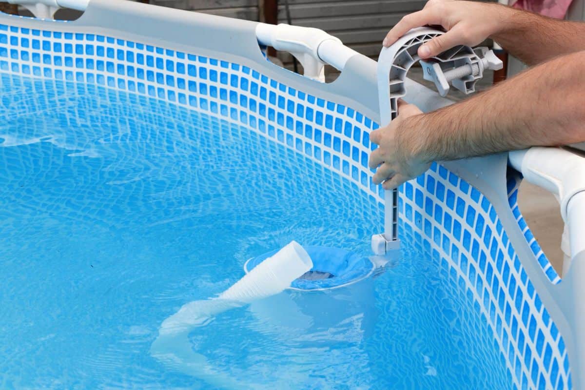 Combien de temps faire tourner la filtration de sa piscine par jour ?