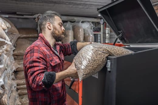 À épingler : Quel est le prix des pellets actuel et comment faire pour les acheter moins cher ?