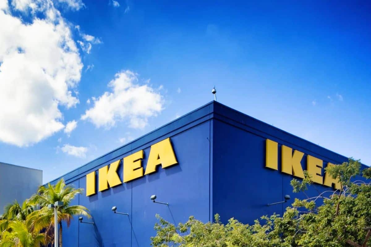 Ikea dévoile son arme secrète un bureau qui se change en coiffeuse