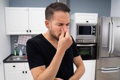 Mauvaises odeurs en cuisine ? Découvrez comment vos torchons peuvent être au cœur du problème