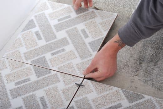 À épingler : L’isolation sous carrelage ? Une SOLUTION pour un hiver plus chaud !