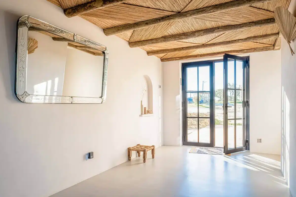 L'entrée d'une maison au portugal dans l'alentejo