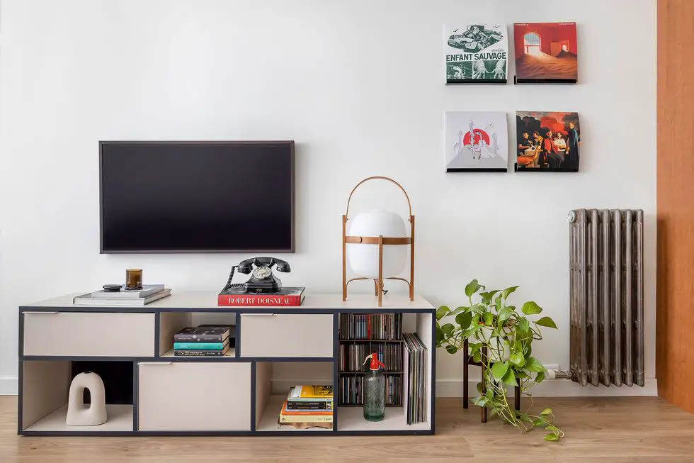 le meuble tv design d'un appartement de deux chambres
