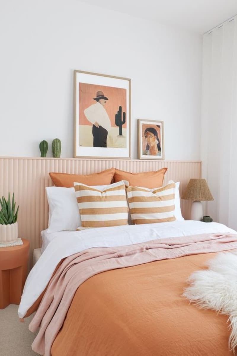 La couleur Peach Fuzz pour une chambre