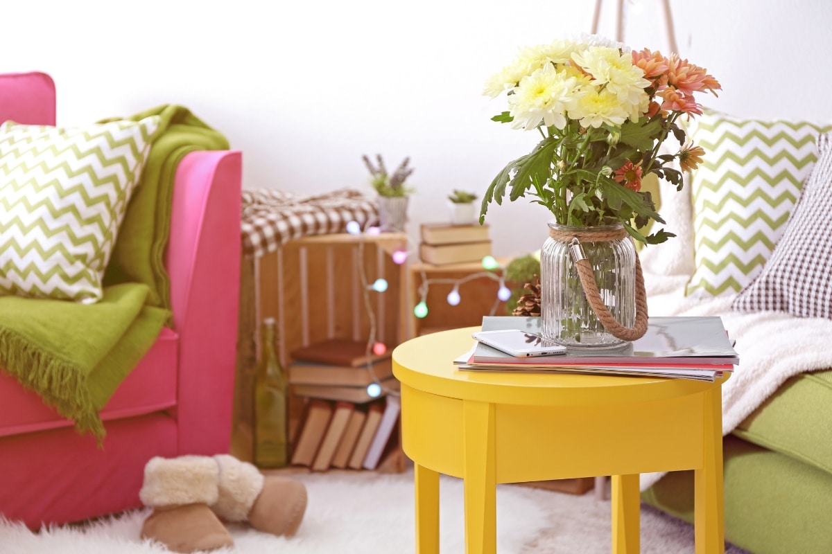 Une décoration colorée au salon