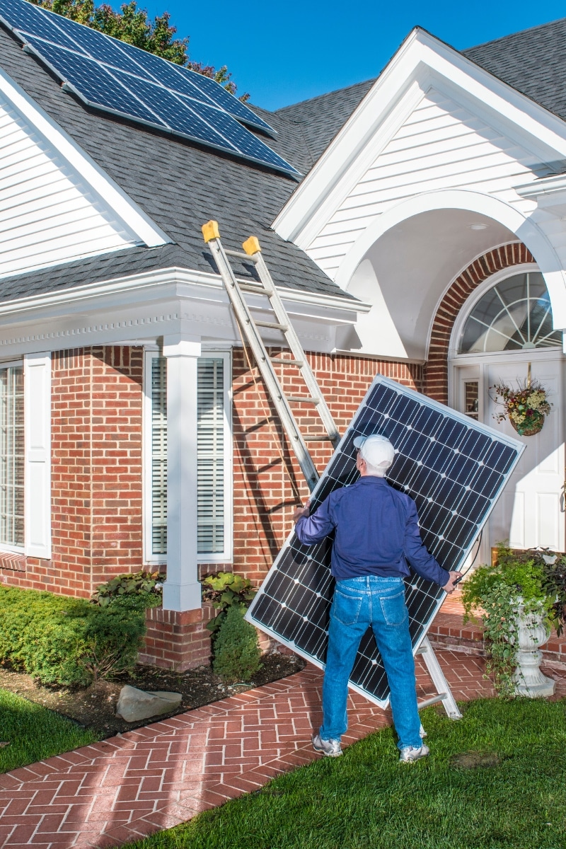 Installation de panneaux photovoltaïques