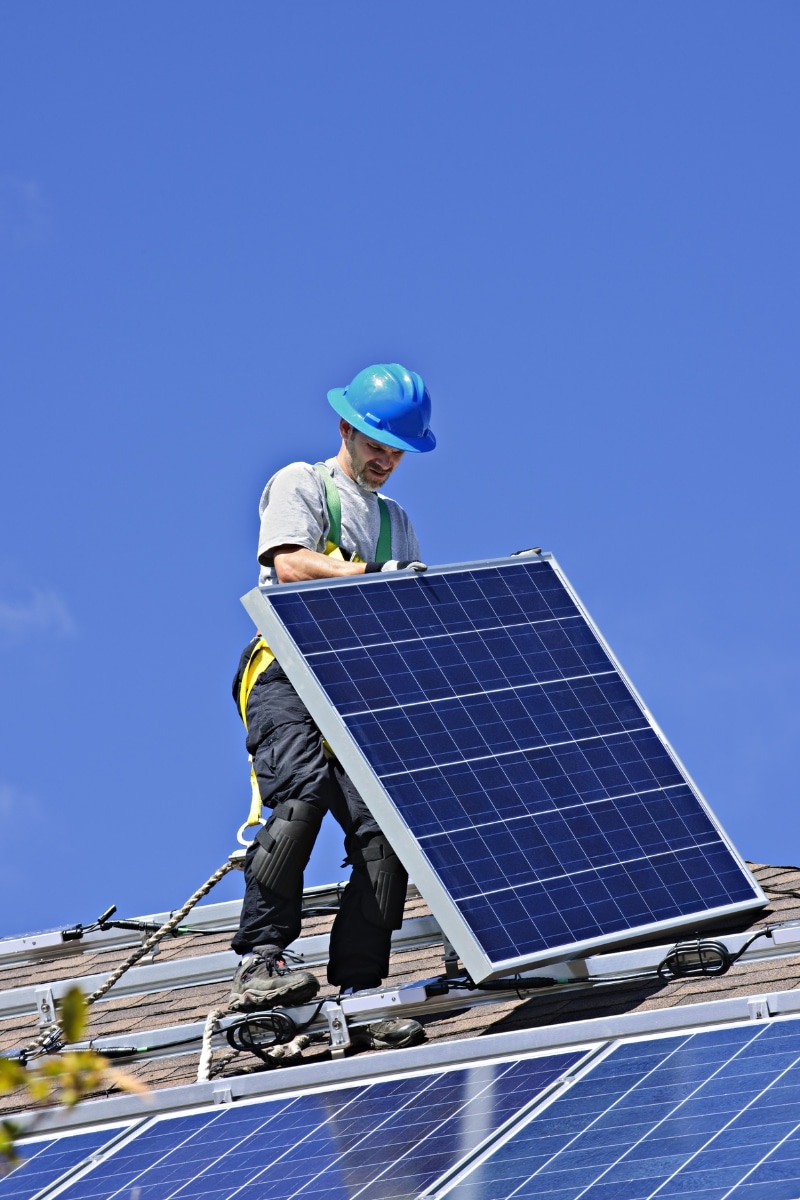 Installer des panneaux solaires