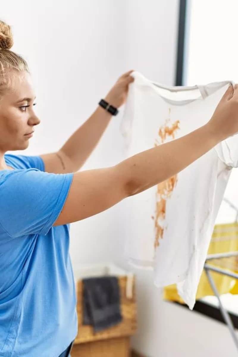 Nettoyer le linge avec du savon noir