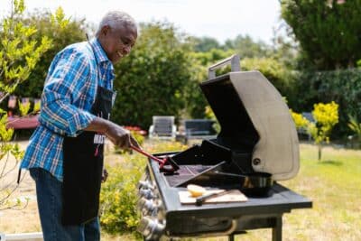 gel DIY efficace et économique pour nettoyer la grille de votre barbecue