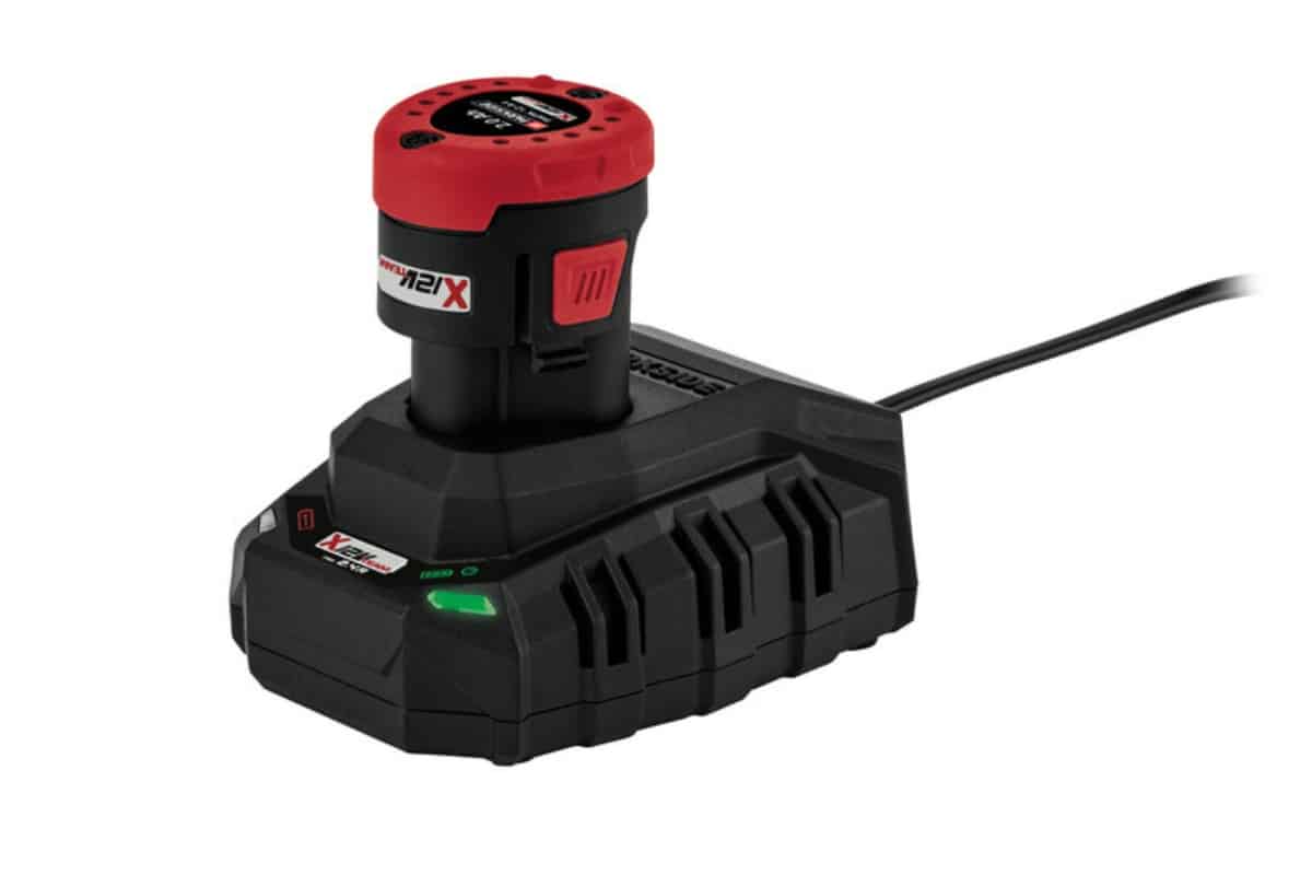 Lidl PARKSIDE Batterie 12 V PAPK 12 A4, 2 Ah et chargeur PLGK 12 A3