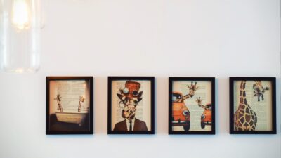 tableau au mur